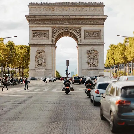 Elegant - Near Arc-de-triomphe Apartment *